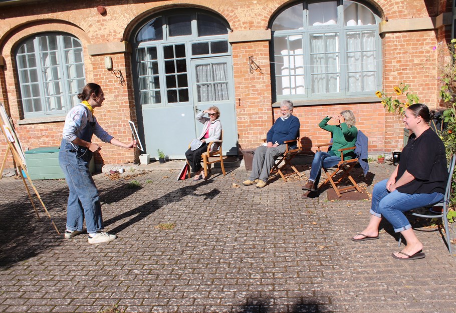 Commissions for professional creatives & companies