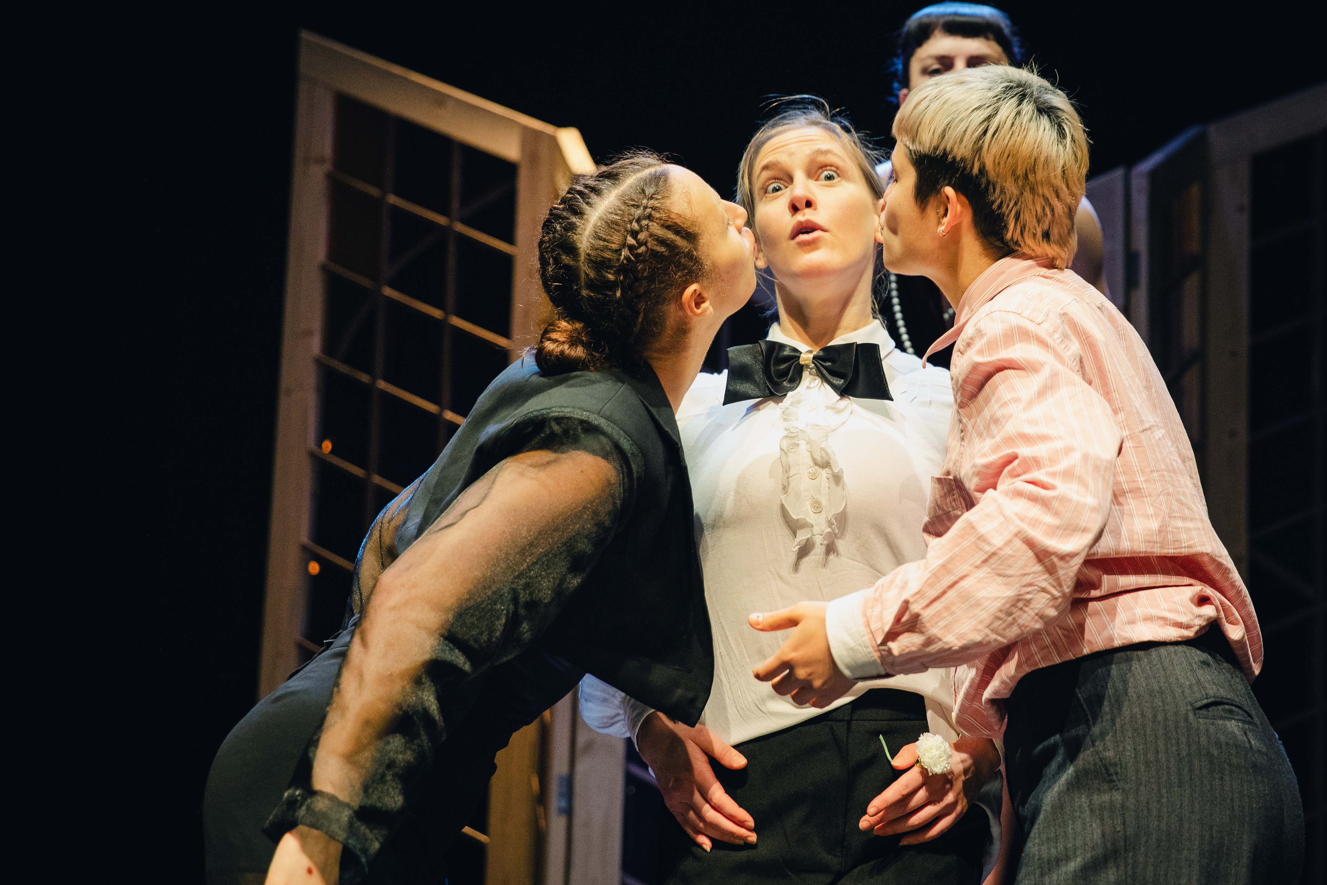 Rendez-Vous Dance: The Monocle