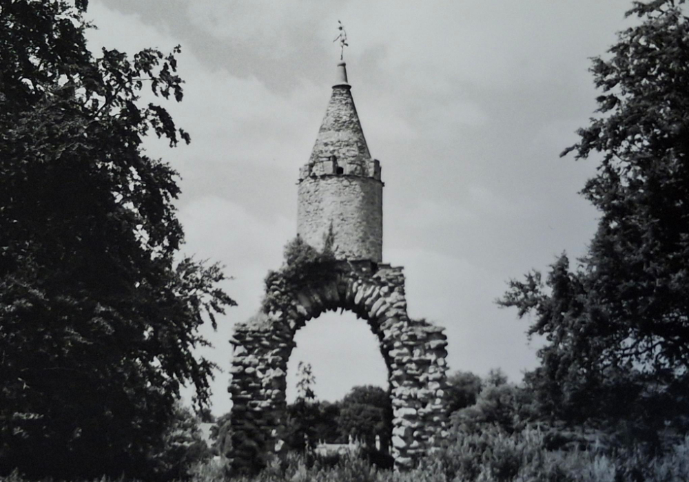 Heritage Talk: Finding the Barwick Follies