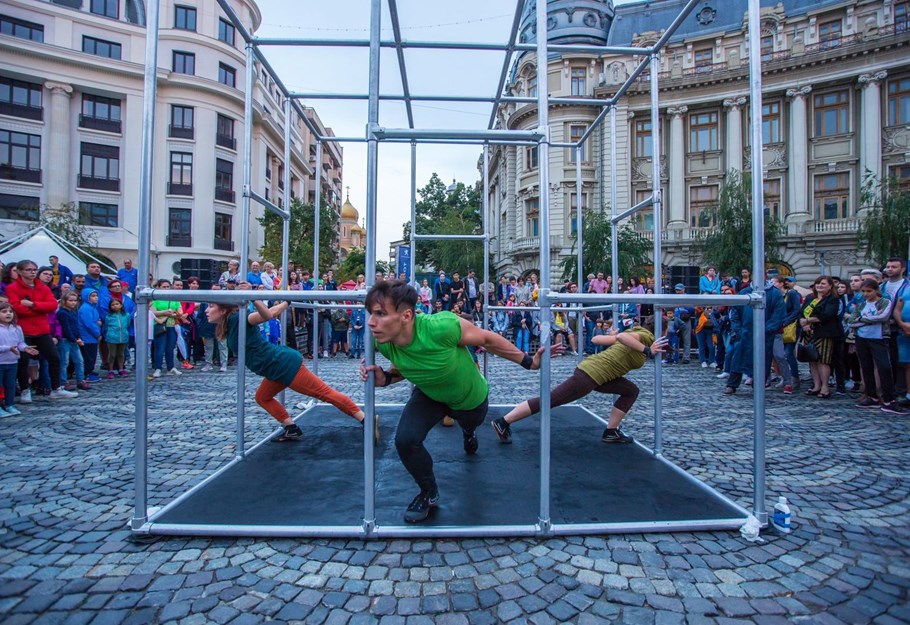 Motionhouse to Perform on Location Across South Somerset